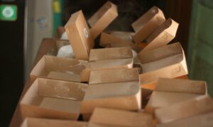 1 Kg Beras Jadi Berapa Porsi Nasi Kotak? Inilah Jawabannya!